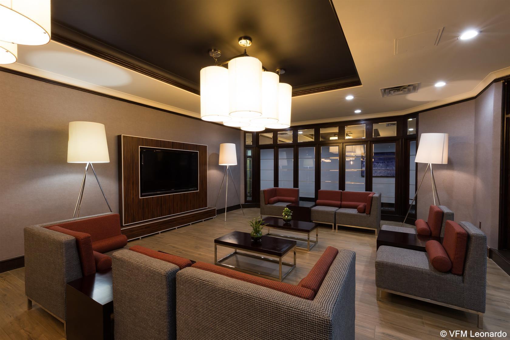Holiday Inn Express Edmonton Downtown By Ihg Exterior foto